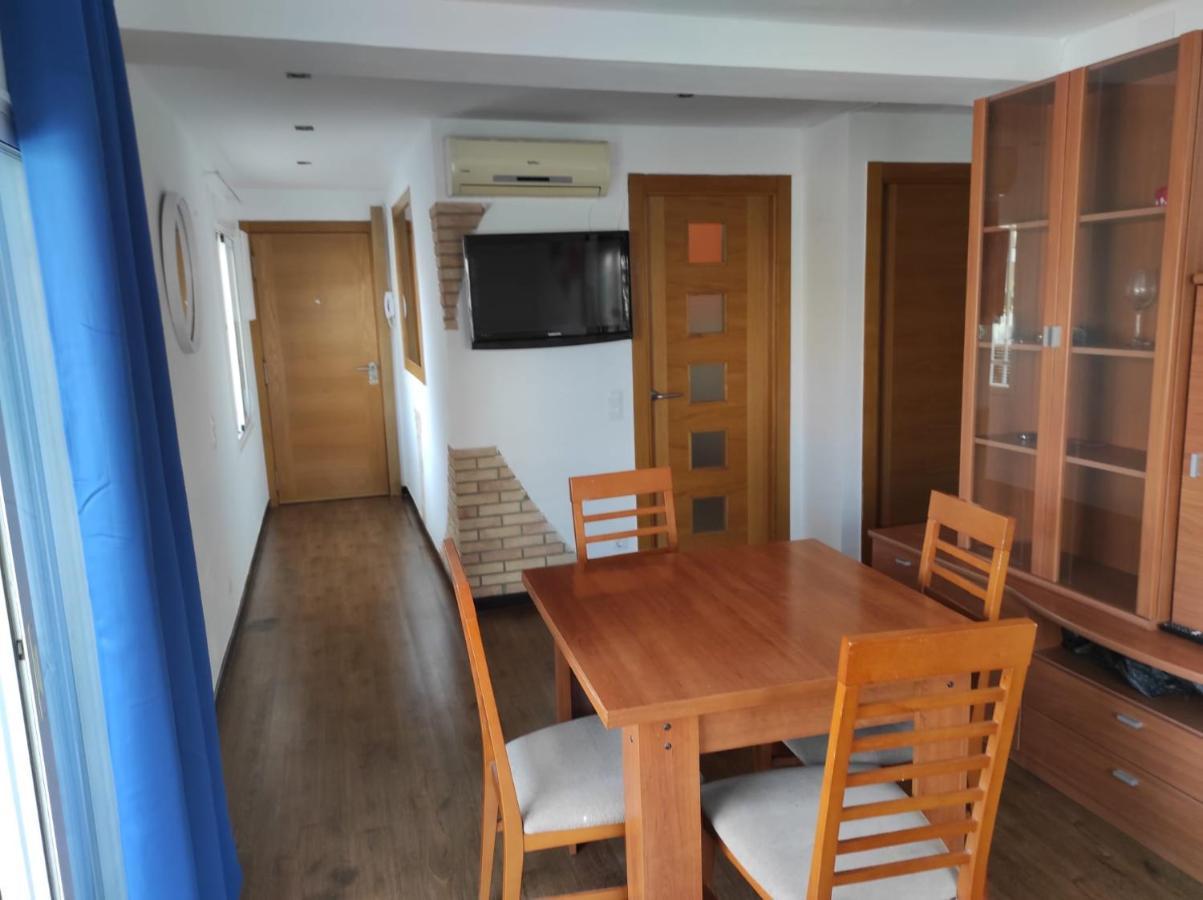 Apartamento Ла Пинеда Екстериор снимка