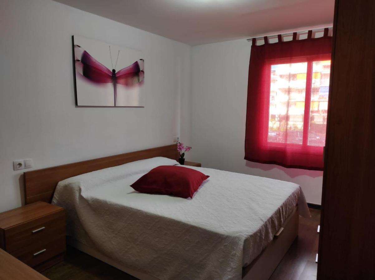 Apartamento Ла Пинеда Екстериор снимка